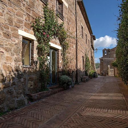 Hotel Scilla Сована Екстериор снимка