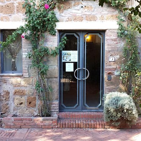 Hotel Scilla Сована Екстериор снимка