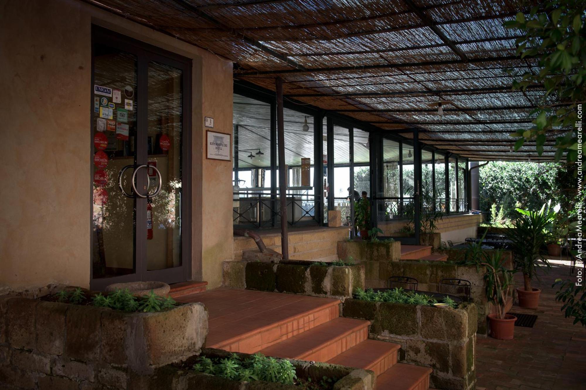 Hotel Scilla Сована Екстериор снимка