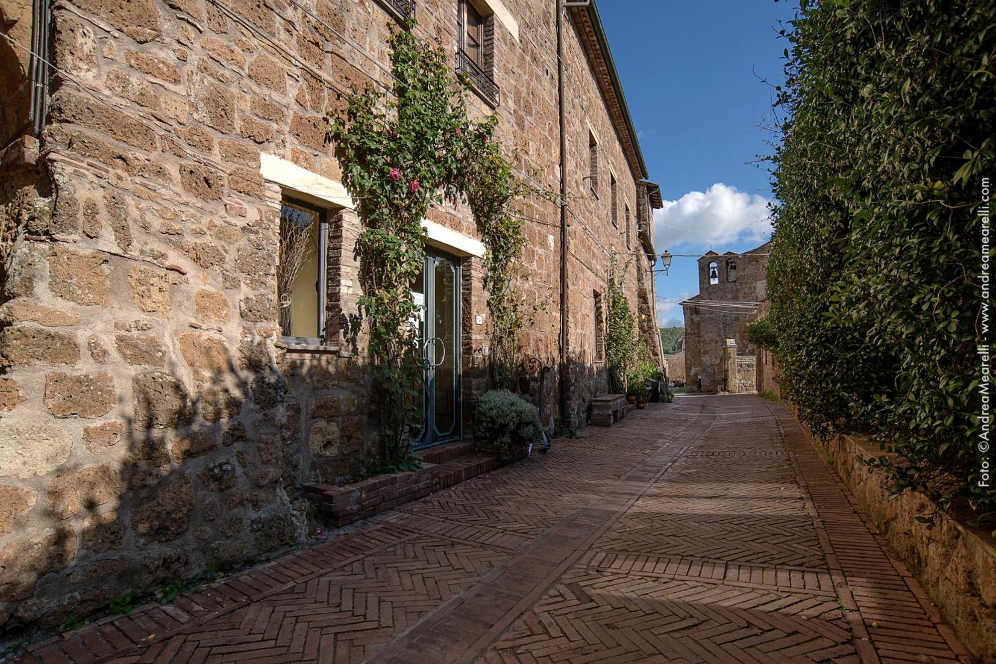 Hotel Scilla Сована Екстериор снимка