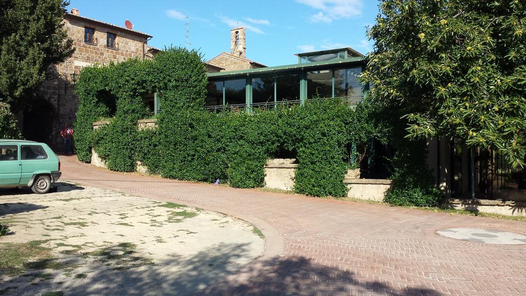 Hotel Scilla Сована Екстериор снимка